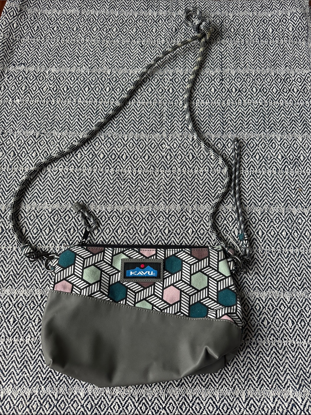 KAVU Geometric Print Crossbody Bag
